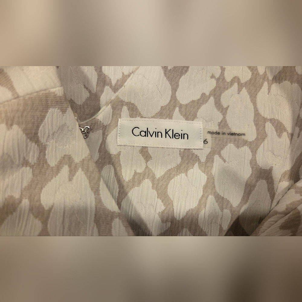 Calvin Klein Sleeveless V-Neck A-Line Dress in Light Beige Pattern Size 6 - Picture 15 of 16